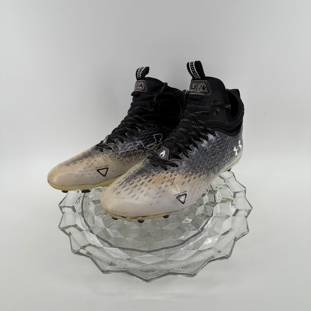 Under Armour Spotlight Football Cleats Mens Size 12  Black Gold Mid Top